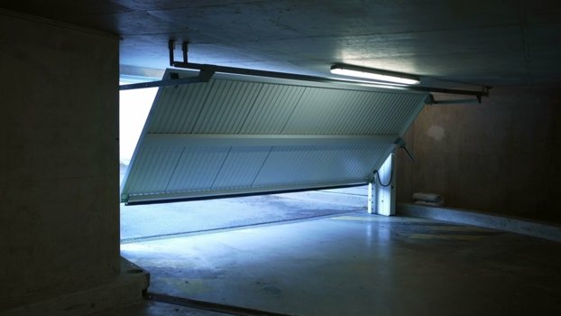 Porte garage BFT ADM28 Automatisme dépannage maintenance